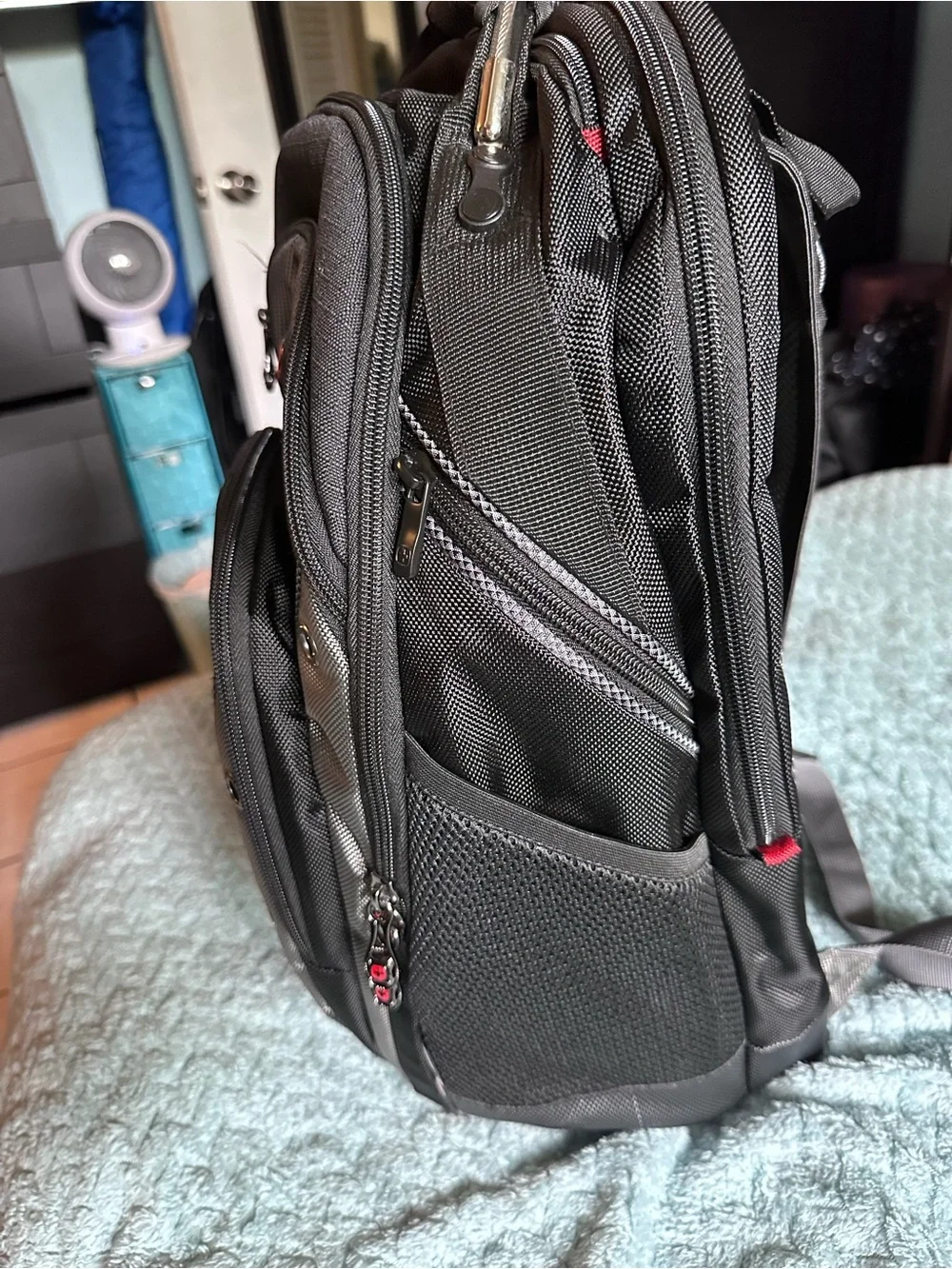 SwissGear Wenger Synergy Black & Gray Backpack